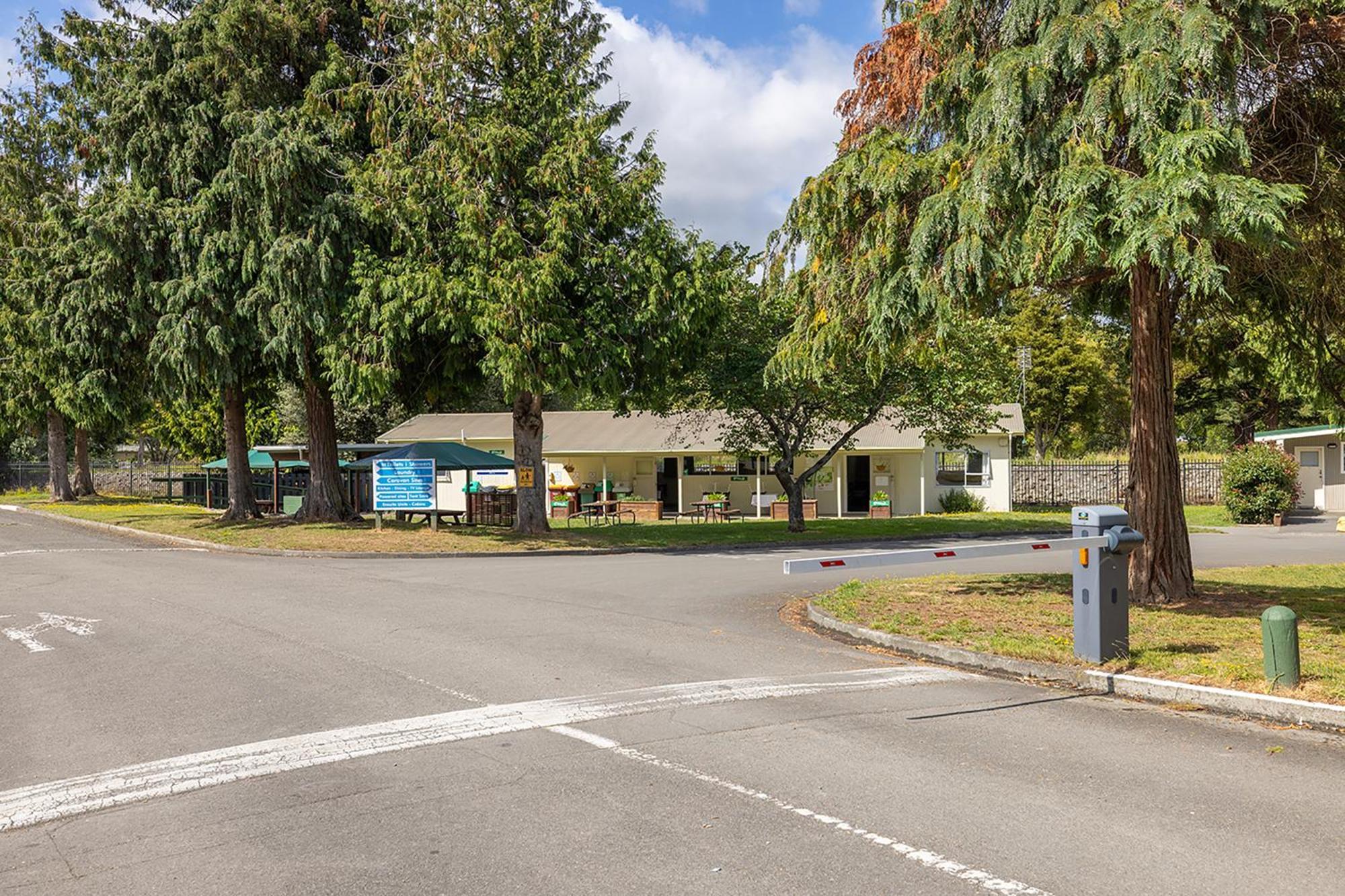 Mawley Holiday Park Masterton Exterior foto