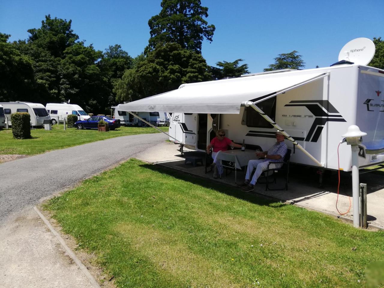 Mawley Holiday Park Masterton Exterior foto